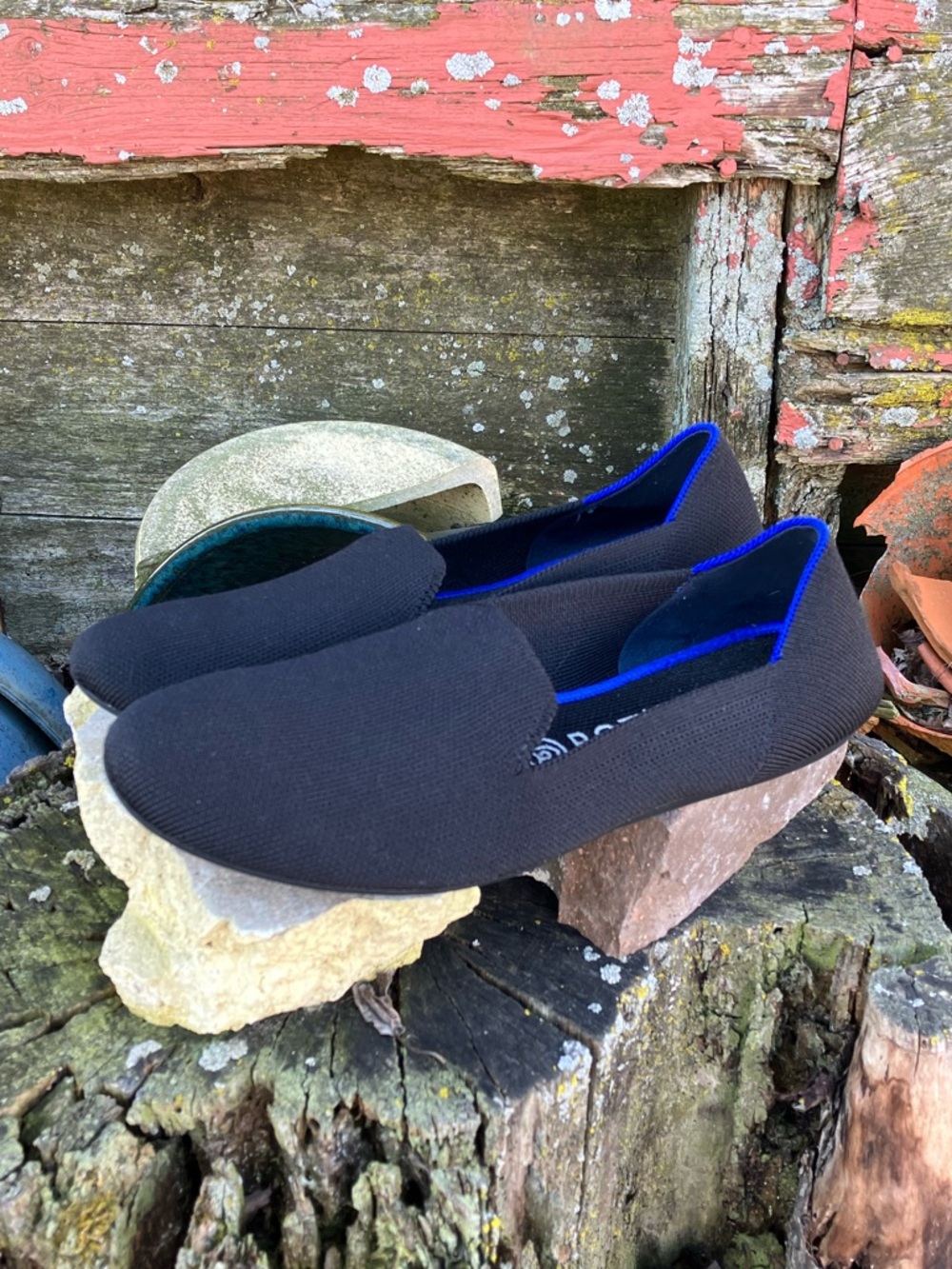 Rothy’s Black Loafers Slip-On Casual Shoes with Blue Trim 8.5